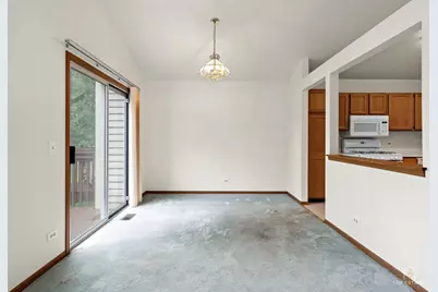 1115 Hunt Wyck Court #1115, Elgin, IL 60120 - Photo 8