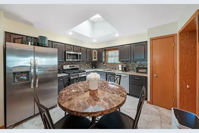 513 W Division Street, Itasca, IL 60143 - Photo 6