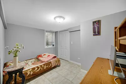 8805 Oriole Avenue, Morton Grove, IL 60053 - Photo 18