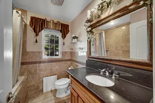 8805 Oriole Ave, Morton Grove, IL 60053 - Photo 10