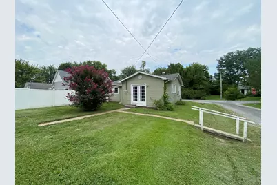320 S Hubbard Avenue, Orangeville, IL 62939 - Photo 16