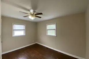 320 S Hubbard Ave, Orangeville, IL 62939 - Photo 10