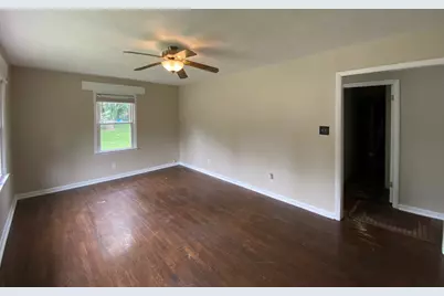 320 S Hubbard Avenue, Orangeville, IL 62939 - Photo 4