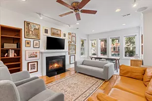 2449 W Foster Ave, Chicago, IL 60625 - Photo 8