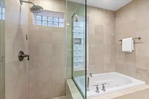 2449 W Foster Ave, Chicago, IL 60625 - Photo 14