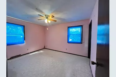 501 N 4th Avenue N, New Windsor, IL 61465 - Photo 8