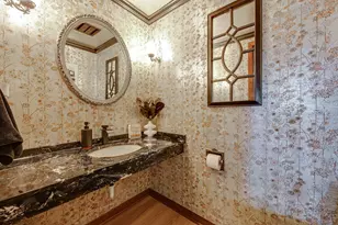2042 S Goebbert Rd, Arlington Heights, IL 60005 - Photo 24