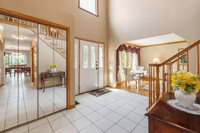 8634 W Park Lane, Niles, IL 60714 - Photo 2