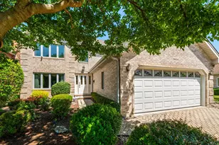 8634 W Park Ln, Niles, IL 60714 - Photo 1