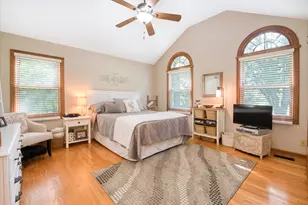 39W811 Hoeweed Ln, Saint Charles, IL 60175 - Photo 38