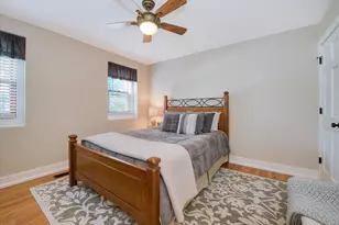 39W811 Hoeweed Ln, Saint Charles, IL 60175 - Photo 42