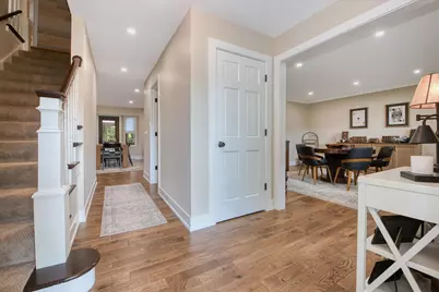 39W811 Hoeweed Lane, Saint Charles, IL 60175 - Photo 8