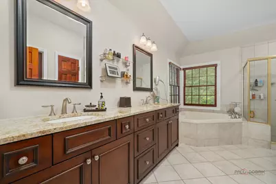 126 Schooner Lane, Lake Barrington, IL 60010 - Photo 16