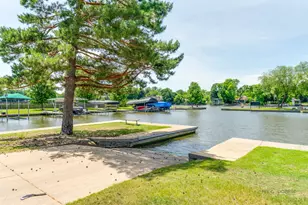 126 Schooner Ln, Lake Barrington, IL 60010 - Photo 32
