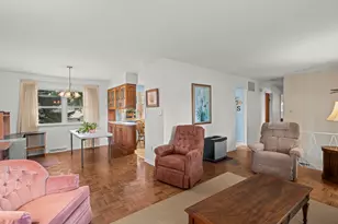 856 E Sayles Dr, Palatine, IL 60074 - Photo 4