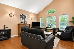 1407 Martin Ct, Plainfield, IL 60586 - Photo 4