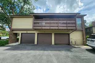 1 Stony Creek Dr, Palos Hills, IL 60465 - Photo 4