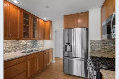 7 Greystone Court, Streamwood, IL 60107 - Photo 4
