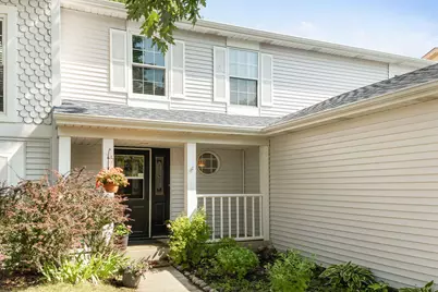 1615 Estate Circle, Naperville, IL 60565 - Photo 2