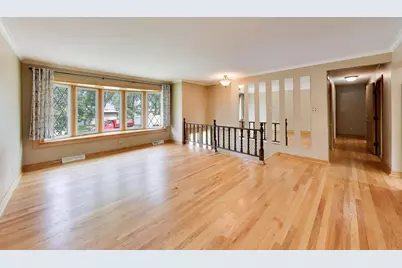 1462 Dayton Place, Des Plaines, IL 60018 - Photo 2