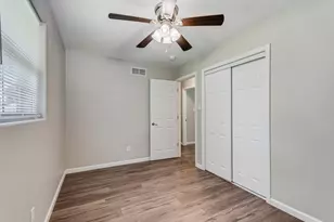9070 Kings Rd, Morris, IL 60450 - Photo 12