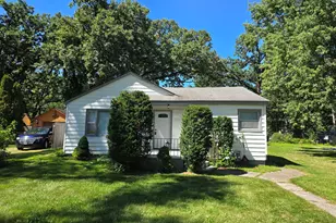 3014 Victoria Ave, McHenry, IL 60050 - Photo 1