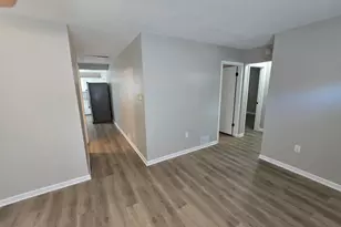 3014 Victoria Ave, McHenry, IL 60050 - Photo 8