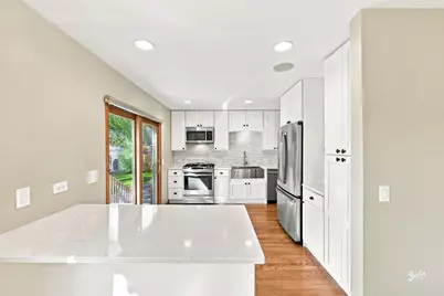1341 E Virginia Drive, Palatine, IL 60074 - Photo 4