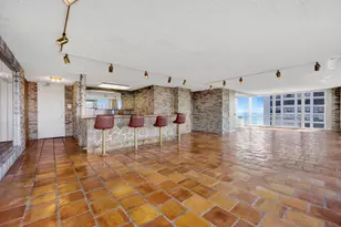 330 W Diversey Pkwy, Chicago, IL 60657 - Photo 8