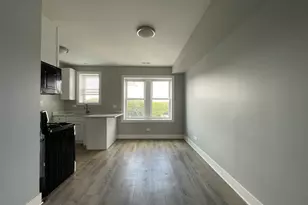 722 N Austin Blvd, Oak Park, IL 60302 - Photo 2