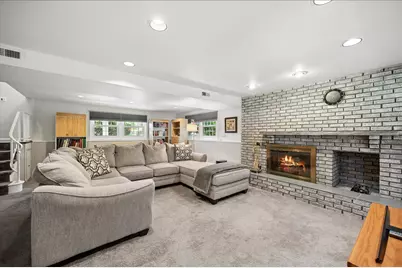 830 Woodhollow Lane, Buffalo Grove, IL 60089 - Photo 14