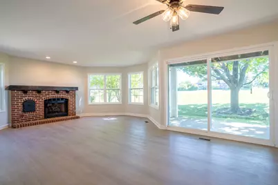 1621 Glengarry Court #1621, Algonquin, IL 60102 - Photo 4
