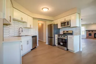 1621 Glengarry Ct, Algonquin, IL 60102 - Photo 8
