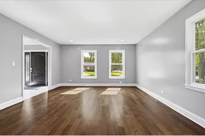 1203 Claridge Drive, Libertyville, IL 60048 - Photo 4