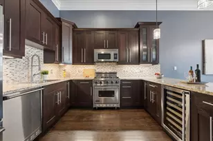 1423 W Belmont Ave, Chicago, IL 60657 - Photo 16