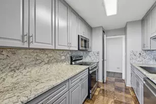 6301 N Sheridan Rd, Chicago, IL 60660 - Photo 8