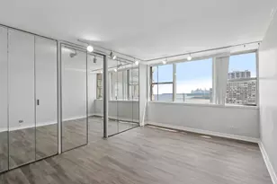 6301 N Sheridan Rd, Chicago, IL 60660 - Photo 20