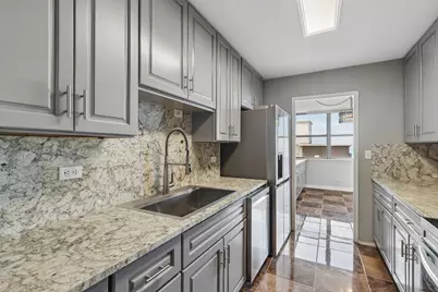 6301 N Sheridan Road #24E, Chicago, IL 60660 - Photo 6