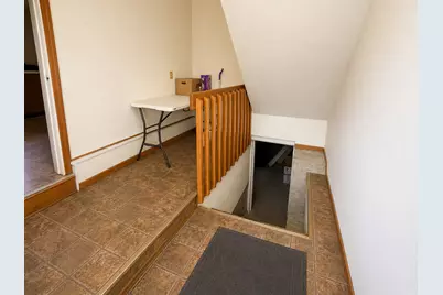 1207 W American Street, Freeport, IL 61032 - Photo 24