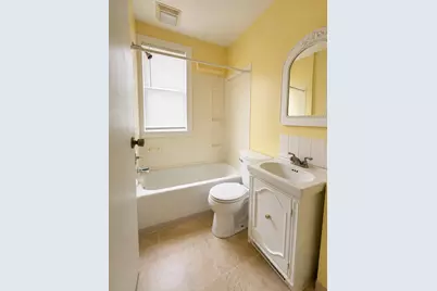 1207 W American Street, Freeport, IL 61032 - Photo 14