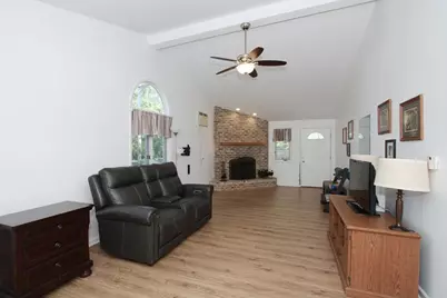 130 Westview Street, Hoffman Estates, IL 60169 - Photo 6