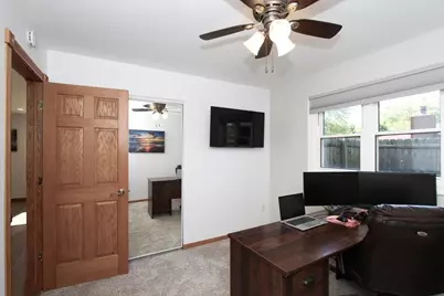130 Westview Street, Hoffman Estates, IL 60169 - Photo 12
