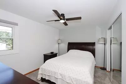 130 Westview Street, Hoffman Estates, IL 60169 - Photo 14