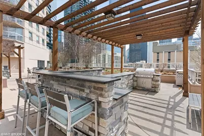 545 N Dearborn Street #2511, Chicago, IL 60654 - Photo 30