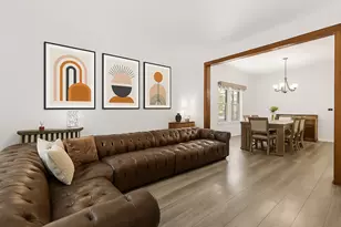 1819 W Cornelia Ave, Chicago, IL 60657 - Photo 2