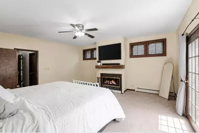 1819 W Cornelia Avenue, Chicago, IL 60657 - Photo 8