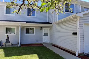 523 Alton Ct, Carol Stream, IL 60188 - Photo 2