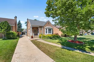 5126 N Mulligan Ave, Chicago, IL 60630 - Photo 1