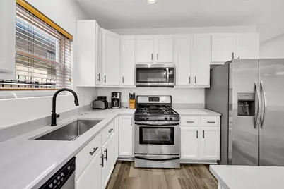 5933 W Huron Street #1S, Chicago, IL 60644 - Photo 10