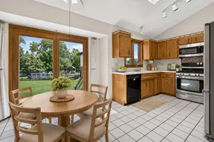 11644 Brookwood Dr, Orland Park, IL 60467 - Photo 10